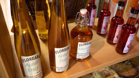 Hausgemachter Essig von Floreana Landmarkt in Wadersloh